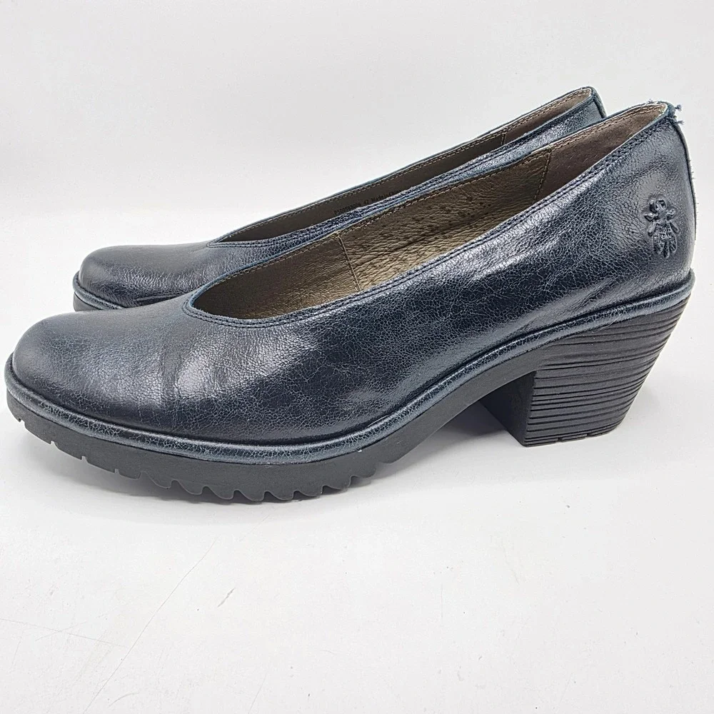 Fly London WALO988FLY Pumps SZ 11 Blue Teal Leather Chunky Heel Comfort Lug Sole